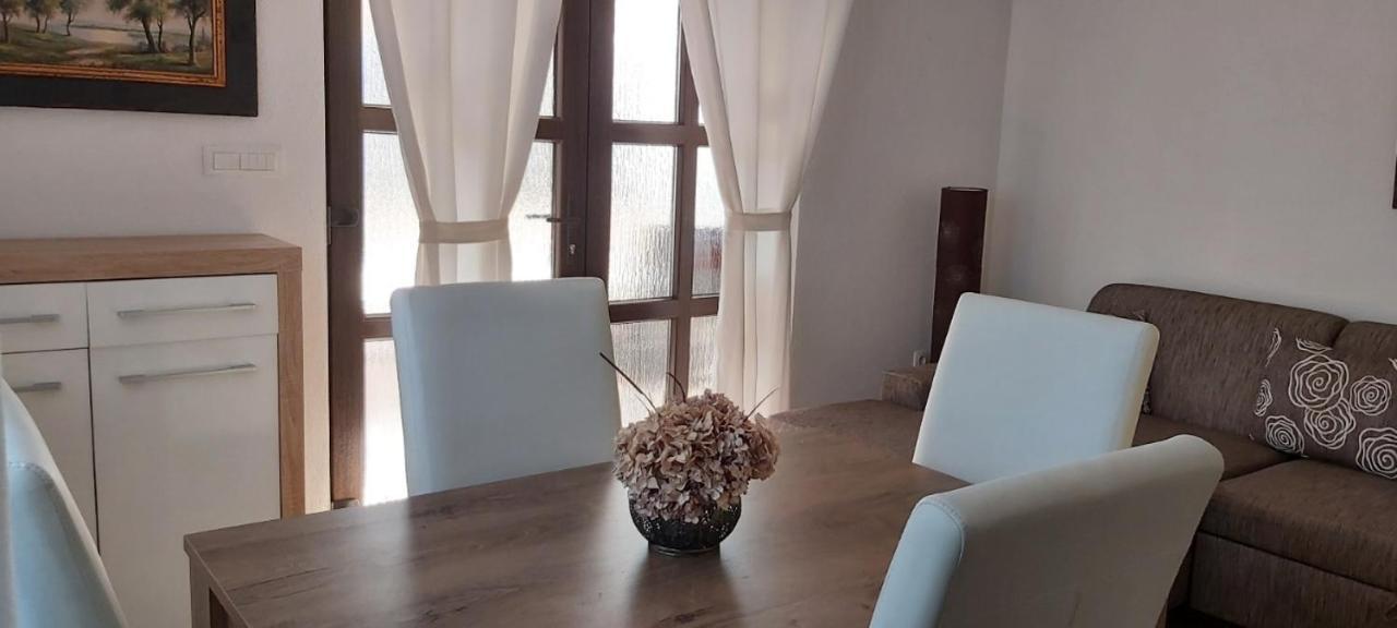 Apartment Iva Njivice Kültér fotó