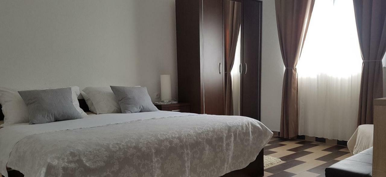 Apartment Iva Njivice Kültér fotó
